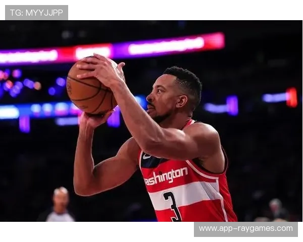 奇才战绩10胜25负，季后赛希望渺茫